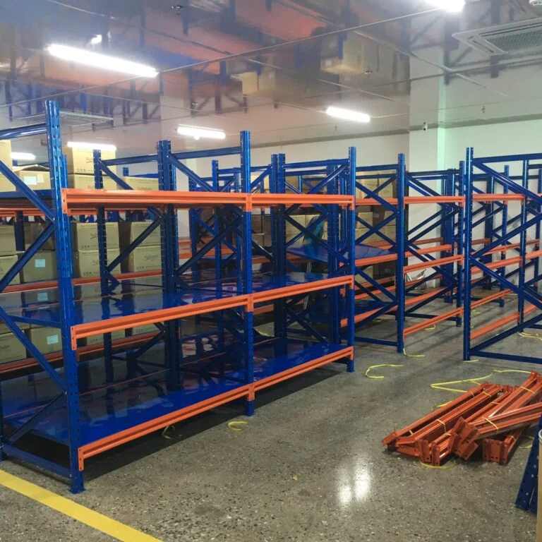 Kệ trung tải 3 tầng: dài 2000 x rộng 600 x cao 1500mm